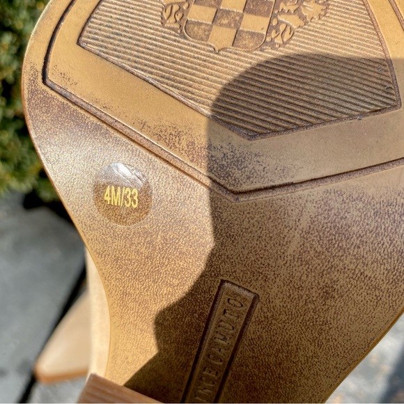 Vince Camuto Gigietta ankle bootie - Picture 9 of 13